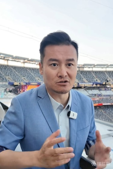 西班牙加时绝杀阿根廷夺冠，贺炜致敬两种足球传奇