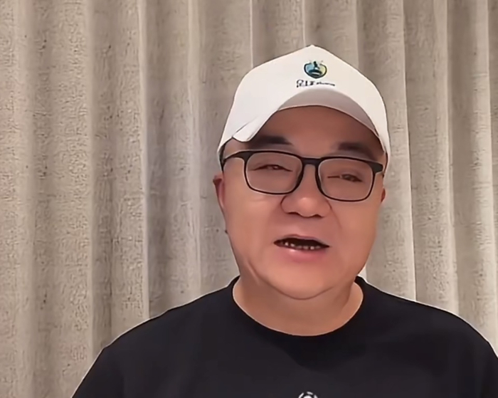 官宣！伊利赞助中国足球小将 8大合作品牌曝光 董路：还有特别大的赞助